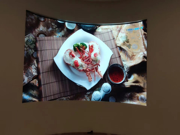 青海室内P2.5弧形LED屏