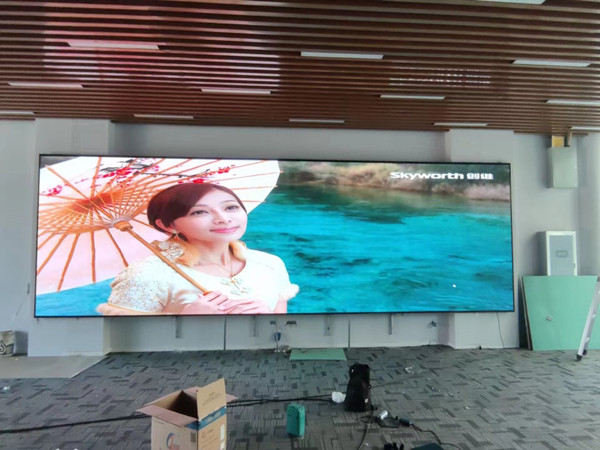 青海P1.53led小间距屏安装案例